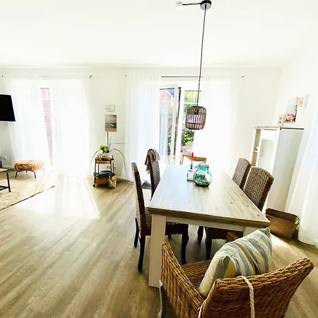 Haus Lieblingsquartier Holiday home Tating